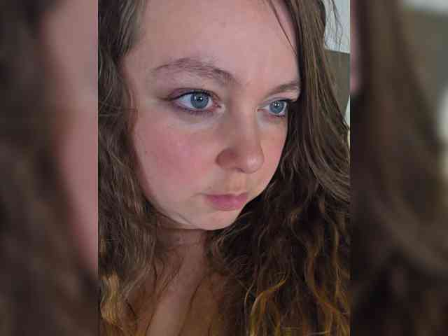 FLUFFY_BEAUTY webcam