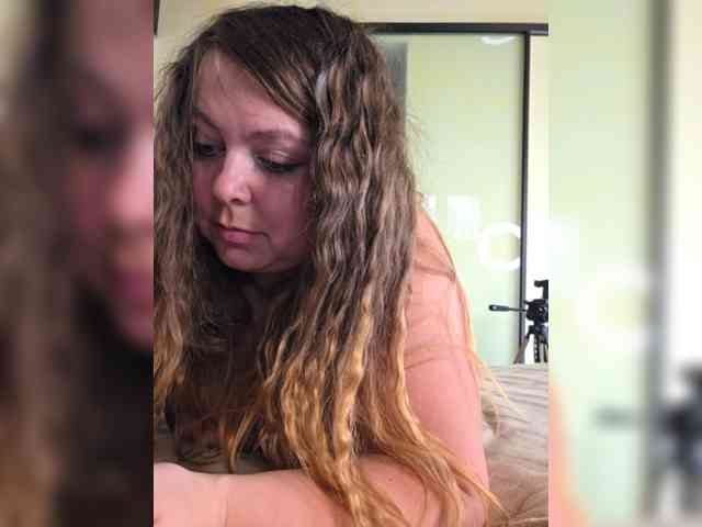 FLUFFY_BEAUTY webcam