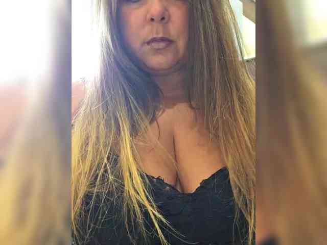 FLUFFY_BEAUTY webcam