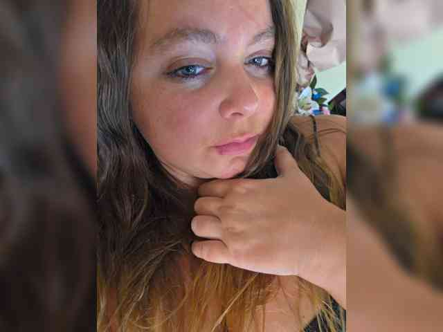 FLUFFY_BEAUTY webcam