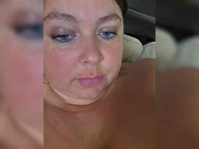 FLUFFY_BEAUTY webcam