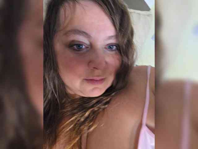 FLUFFY_BEAUTY webcam