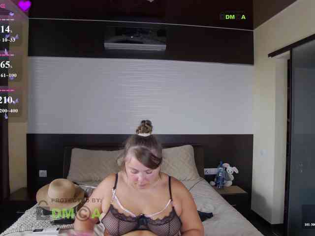 FLUFFY_BEAUTY webcam