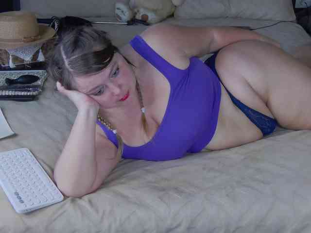FLUFFY_BEAUTY webcam