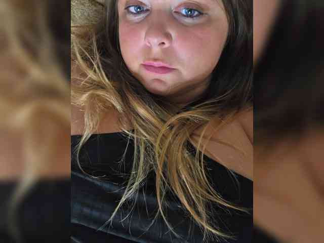 FLUFFY_BEAUTY webcam