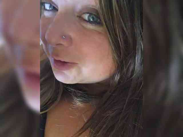 FLUFFY_BEAUTY webcam