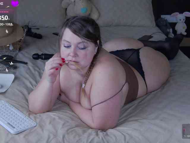 FLUFFY_BEAUTY webcam