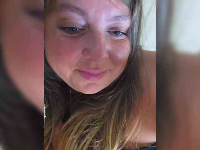 FLUFFY_BEAUTY webcam