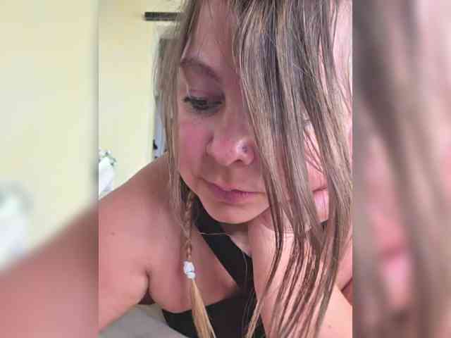 FLUFFY_BEAUTY webcam