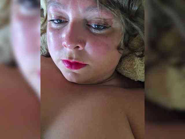 FLUFFY_BEAUTY webcam