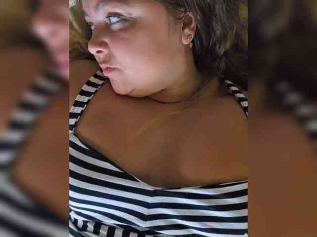 FLUFFY_BEAUTY webcam