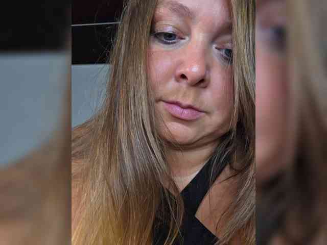 FLUFFY_BEAUTY webcam
