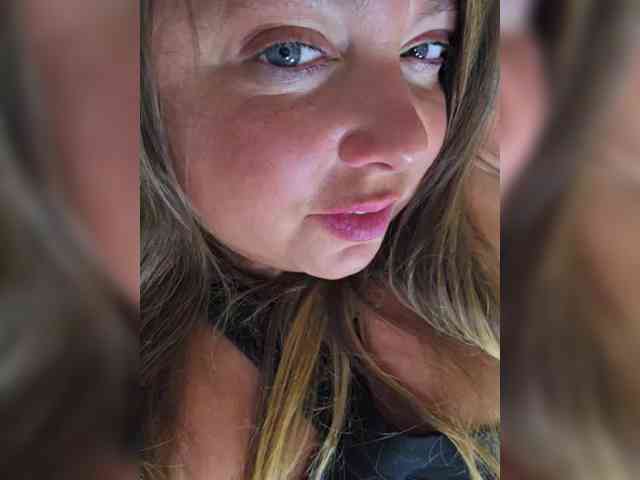FLUFFY_BEAUTY webcam