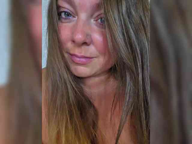 FLUFFY_BEAUTY webcam