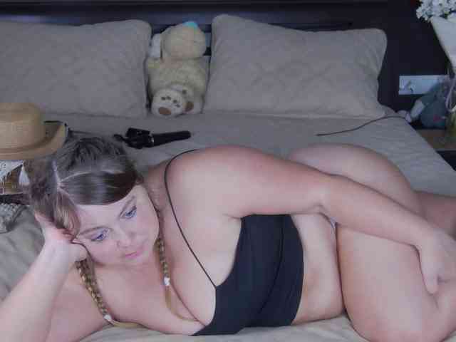 FLUFFY_BEAUTY webcam
