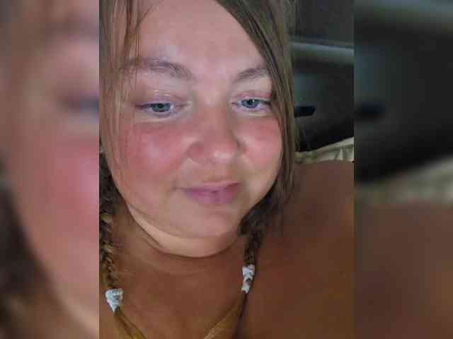 FLUFFY_BEAUTY webcam
