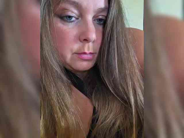 FLUFFY_BEAUTY webcam
