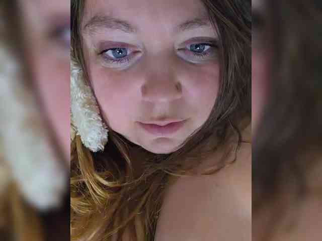 FLUFFY_BEAUTY webcam