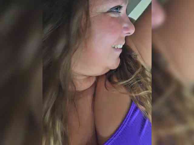 FLUFFY_BEAUTY webcam