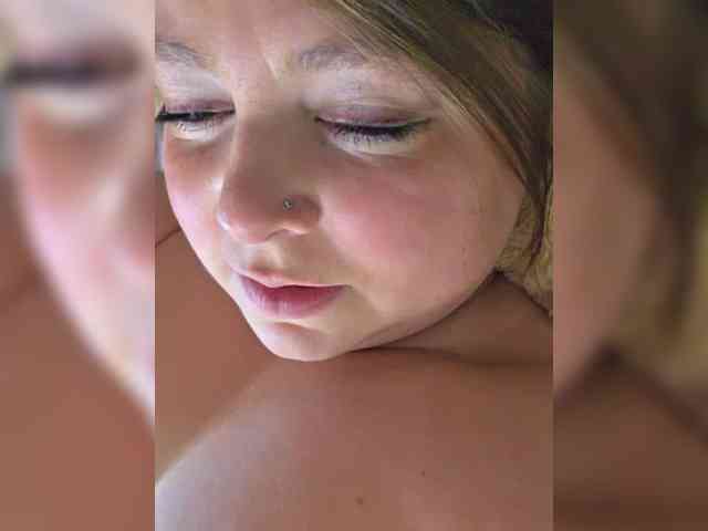 FLUFFY_BEAUTY webcam