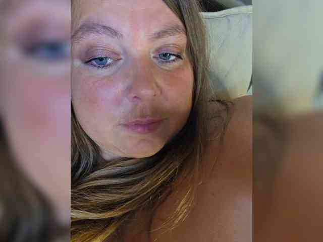 FLUFFY_BEAUTY webcam