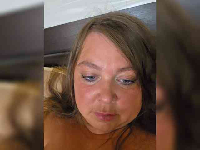 FLUFFY_BEAUTY webcam