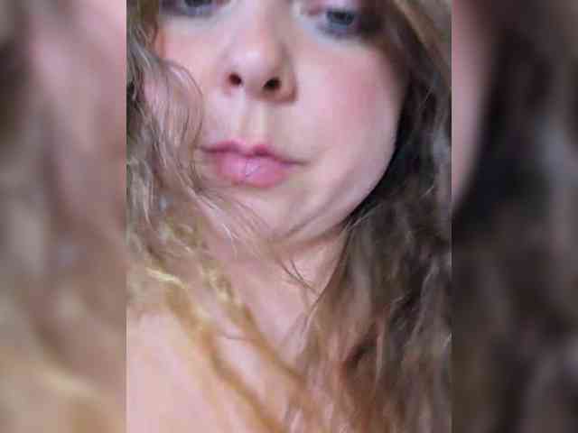 FLUFFY_BEAUTY webcam