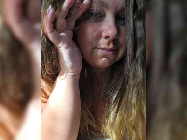 FLUFFY_BEAUTY webcam