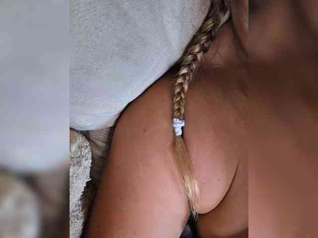 FLUFFY_BEAUTY webcam