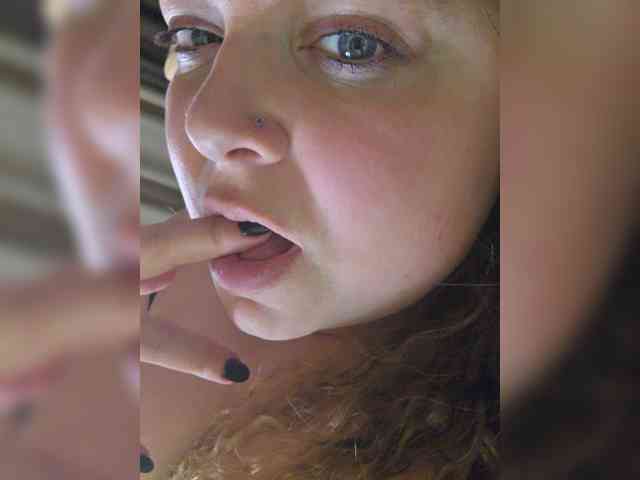 FLUFFY_BEAUTY webcam