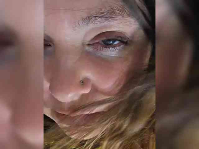 FLUFFY_BEAUTY webcam