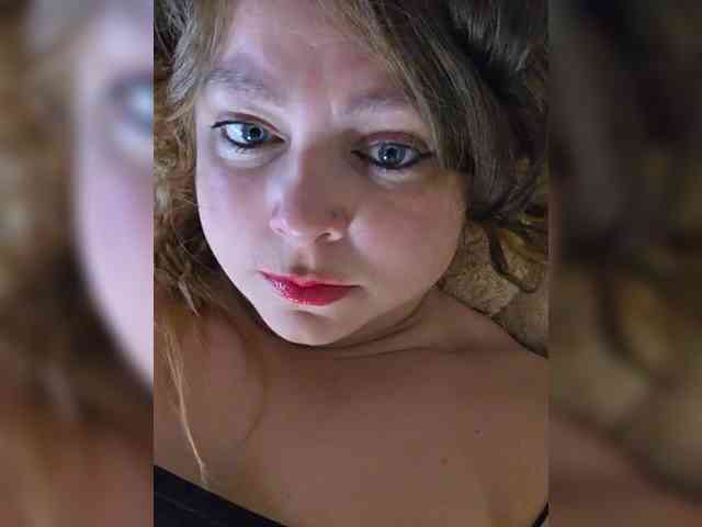 FLUFFY_BEAUTY webcam