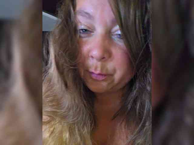 FLUFFY_BEAUTY webcam