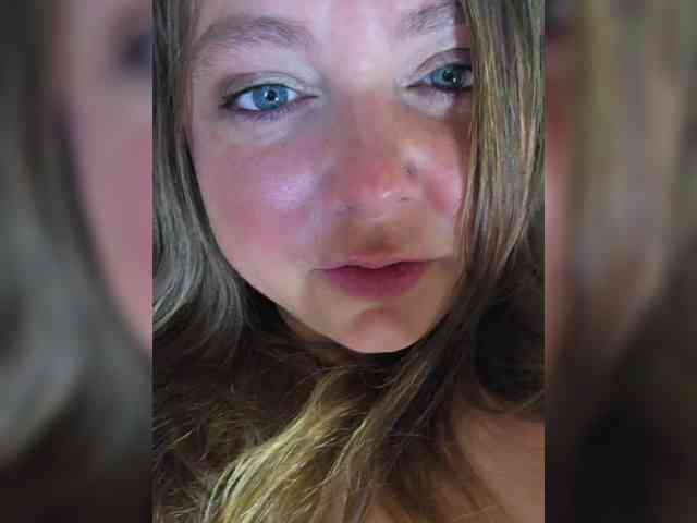FLUFFY_BEAUTY webcam