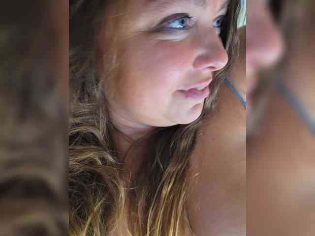 FLUFFY_BEAUTY webcam