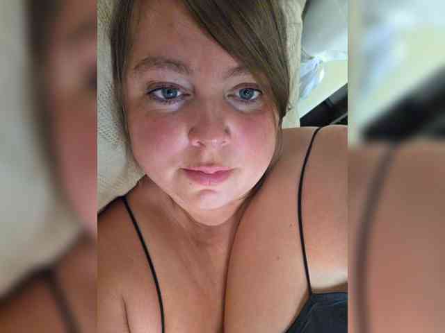 FLUFFY_BEAUTY webcam