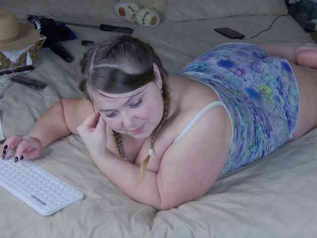 FLUFFY_BEAUTY webcam