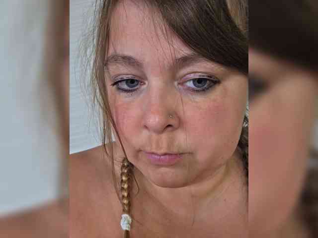 FLUFFY_BEAUTY webcam