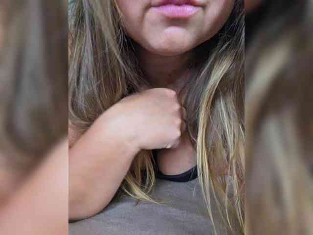 FLUFFY_BEAUTY webcam