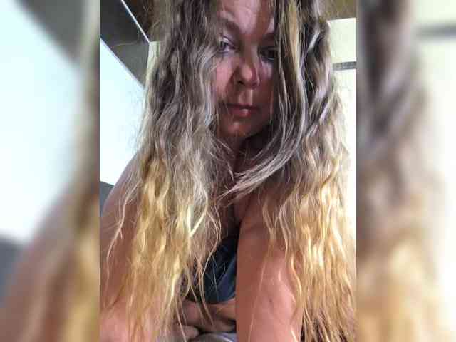 FLUFFY_BEAUTY webcam