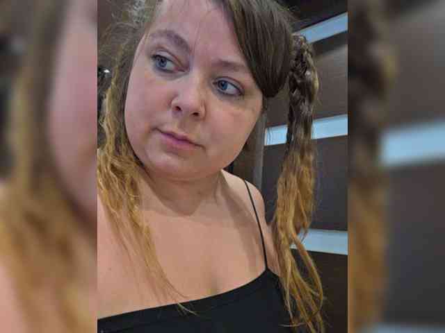 FLUFFY_BEAUTY webcam