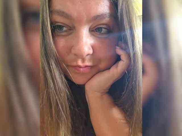 FLUFFY_BEAUTY webcam