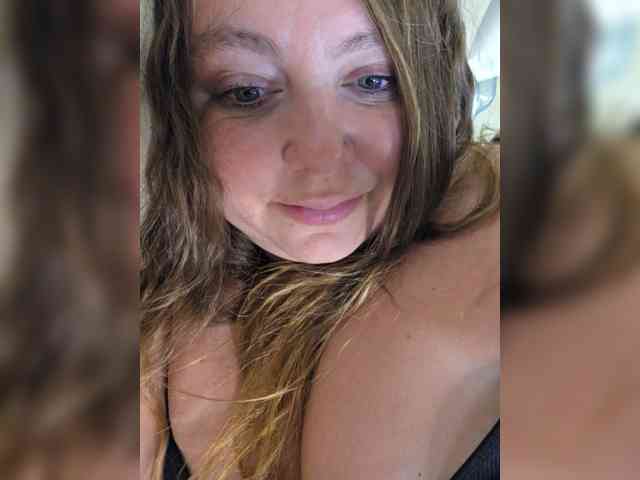 FLUFFY_BEAUTY webcam