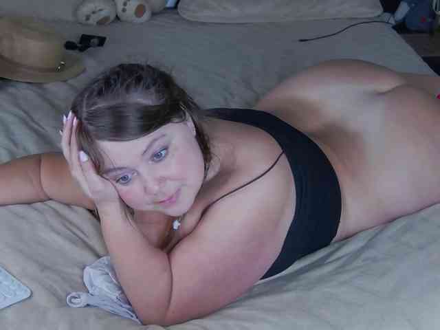 FLUFFY_BEAUTY webcam