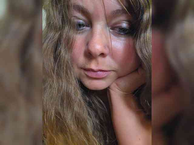 FLUFFY_BEAUTY webcam