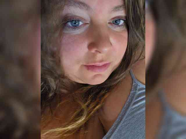 FLUFFY_BEAUTY webcam