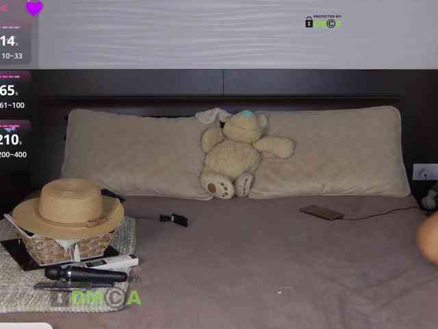 FLUFFY_BEAUTY webcam