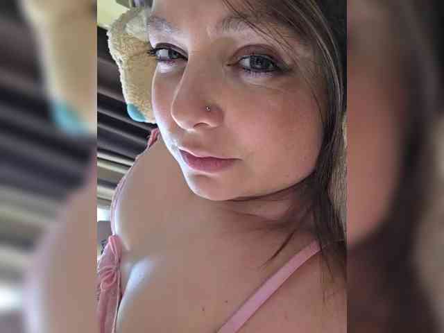 FLUFFY_BEAUTY webcam