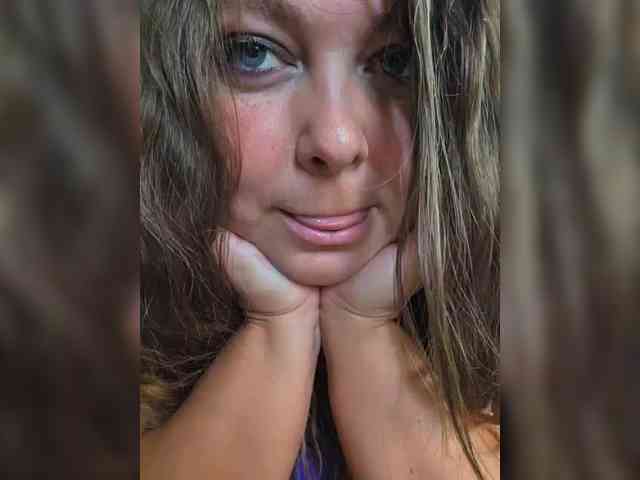 FLUFFY_BEAUTY webcam