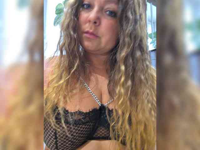 FLUFFY_BEAUTY webcam